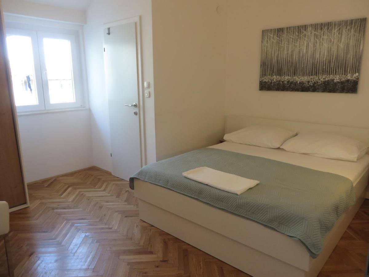 Apartments Tonka باكوشتاني المظهر الخارجي الصورة