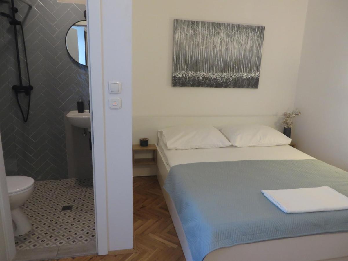 Apartments Tonka باكوشتاني المظهر الخارجي الصورة