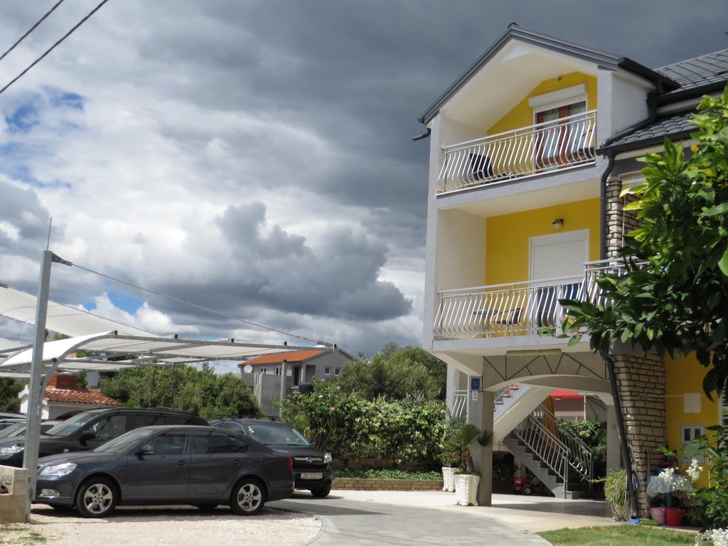 Apartments Tonka باكوشتاني المظهر الخارجي الصورة